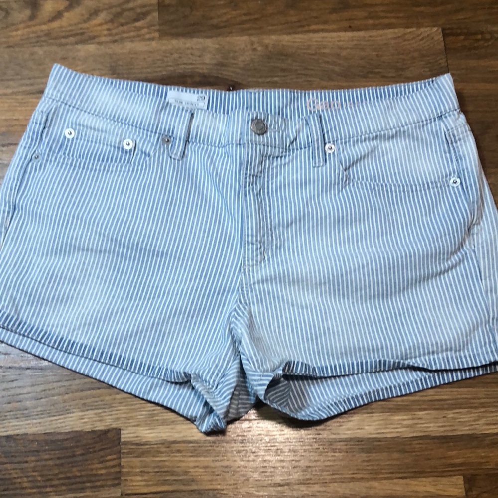 GAP pin striped Slim jean shorts